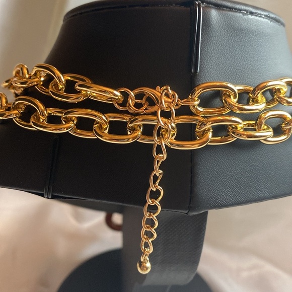 Geometric Layered Toggle Clasp Double Zero Shaped Pendant Choker Necklace - Picture 5 of 8